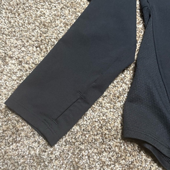 Under Armour Running Black Half-Zip Pullover - Picture 3 of 13